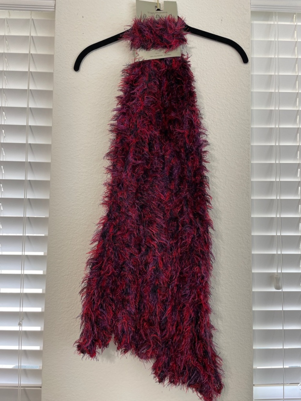 Magic Burgundy and Purple Fuzzy Feather Scarf - Picture 3 of 6